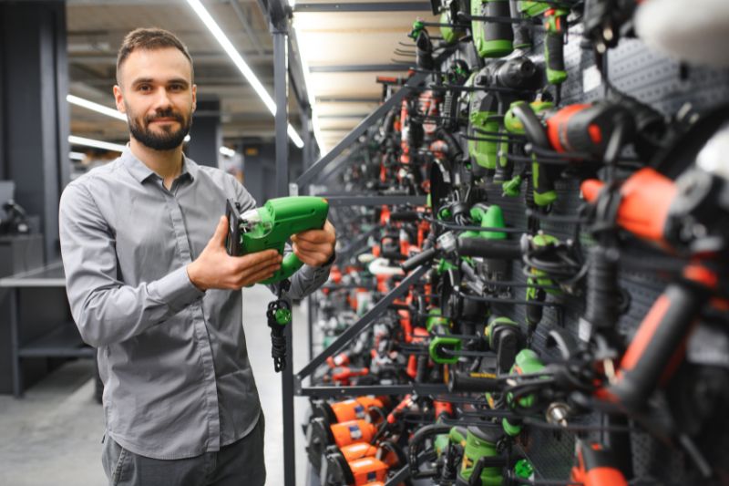 Sklep z elektronarzędziami w Koninie, który ratuje remonty przed katastrofą